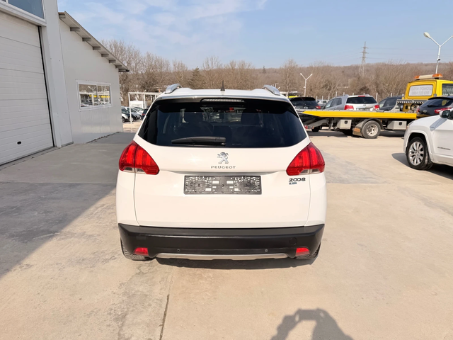 Peugeot 2008 1.6E-hdi 92k.c* Navi* UNIKAT* - автомобили, коли, обяви за нови и употребявани 5