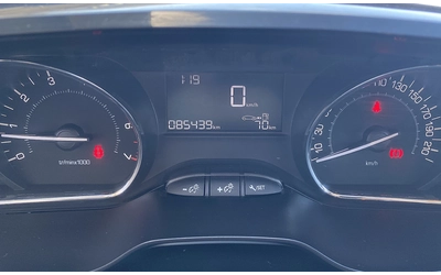 Peugeot 2008 1.2 i - автомобили, коли, обяви за нови и употребявани 14