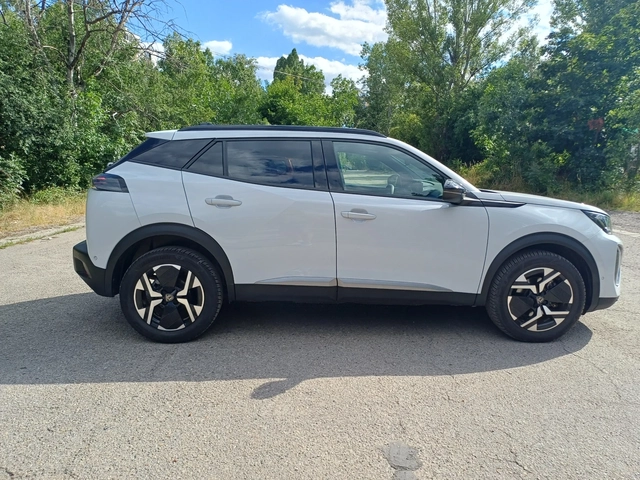 Peugeot 2008 1.2 HYBRID ALLURE - автомобили, коли, обяви за нови и употребявани 3