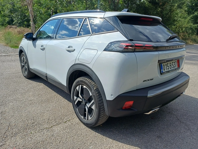 Peugeot 2008 1.2 HYBRID ALLURE - автомобили, коли, обяви за нови и употребявани 6