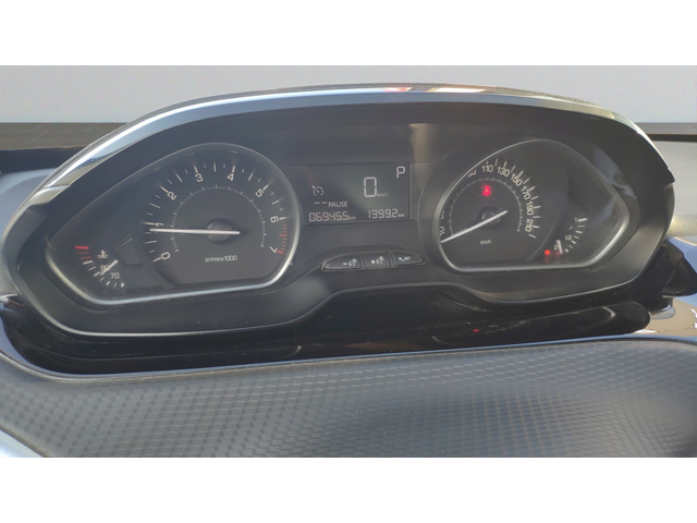 Peugeot 2008 ACTIVE - автомобили, коли, обяви за нови и употребявани 6