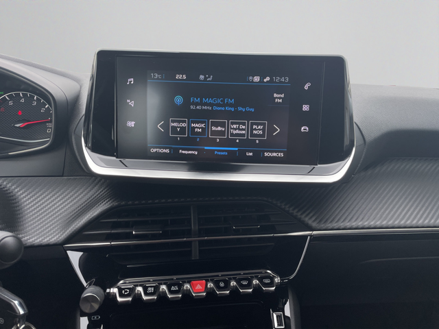 Peugeot 2008 ACTIVE PACK 1.2 PureTech 130 EAT8 EURO6 - автомобили, коли, обяви за нови и употребявани 9