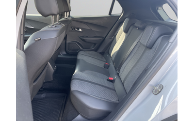 Peugeot 2008 ALLURE 1.2 PureTech 130 EAT8 EURO 6.4 - автомобили, коли, обяви за нови и употребявани 13