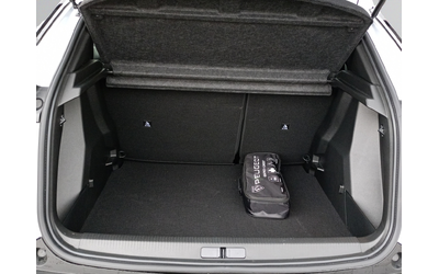 Peugeot 2008  ALLURE 1.2 PureTech 145 HYBRID 48V e-DCS6 EURO 6.4 - автомобили, коли, обяви за нови и употребявани 8