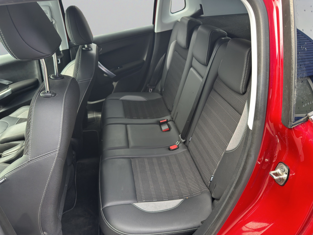 Peugeot 2008 Allure - автомобили, коли, обяви за нови и употребявани 11