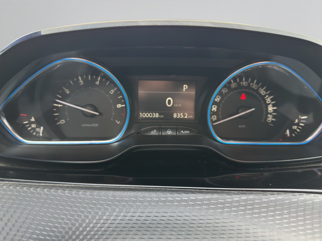 Peugeot 2008 Allure - автомобили, коли, обяви за нови и употребявани 12