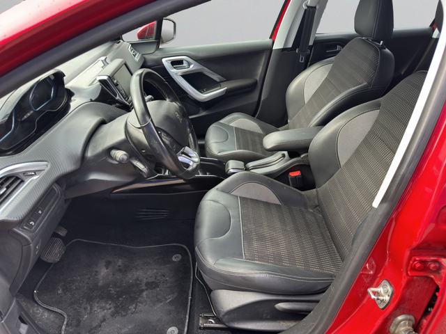 Peugeot 2008 Allure - автомобили, коли, обяви за нови и употребявани 9