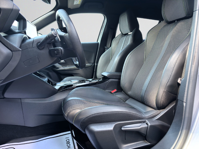 Peugeot 2008 GT 1.2 PureTech 130 EAT8 EURO 6.4 - автомобили, коли, обяви за нови и употребявани 9