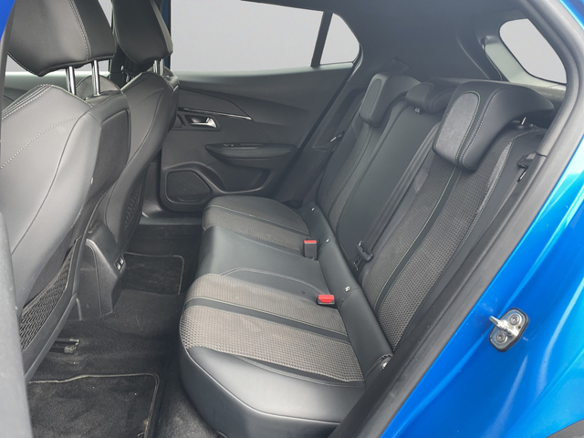 Peugeot 2008  GT 1.2 PureTech 130 EAT8 EURO6 - автомобили, коли, обяви за нови и употребявани 12