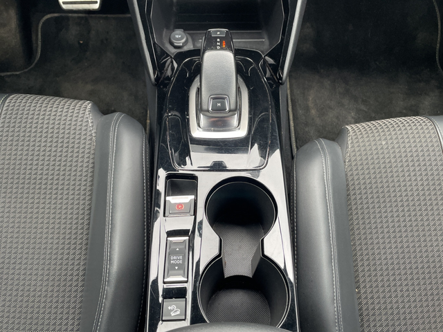 Peugeot 2008  GT 1.2 PureTech 130 EAT8 EURO6 - автомобили, коли, обяви за нови и употребявани 9