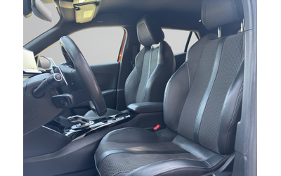 Peugeot 2008 GT 1.2 PureTech 130 EAT8 EURO6 - автомобили, коли, обяви за нови и употребявани 10