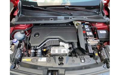 Peugeot 2008  GT 1.2 PureTech 145 HYBRID 48V e-DCS6 EURO 6.4 - автомобили, коли, обяви за нови и употребявани 13