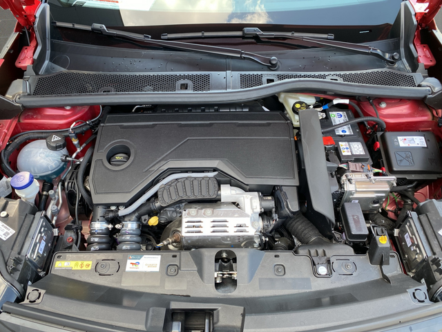 Peugeot 2008  GT 1.2 PureTech 145 HYBRID 48V e-DCS6 EURO 6.4 - автомобили, коли, обяви за нови и употребявани 13