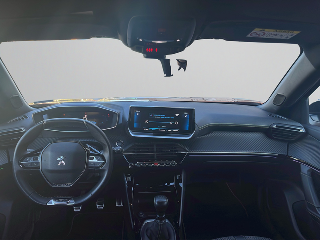 Peugeot 2008 GT - автомобили, коли, обяви за нови и употребявани 11