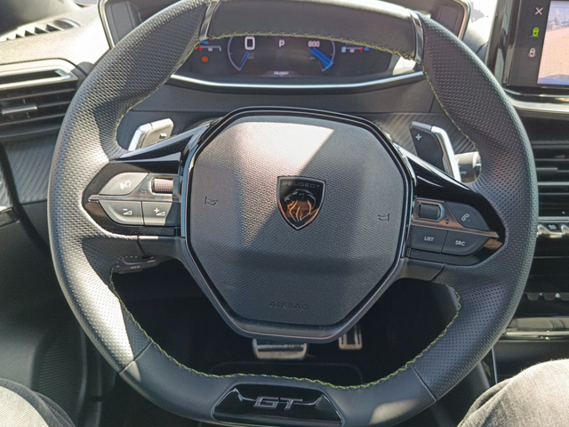 Peugeot 2008 GT - автомобили, коли, обяви за нови и употребявани 10