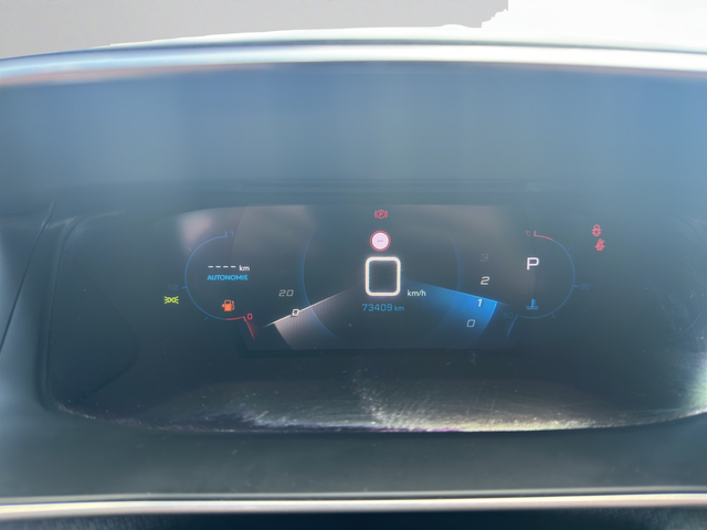Peugeot 2008 GT - автомобили, коли, обяви за нови и употребявани 11