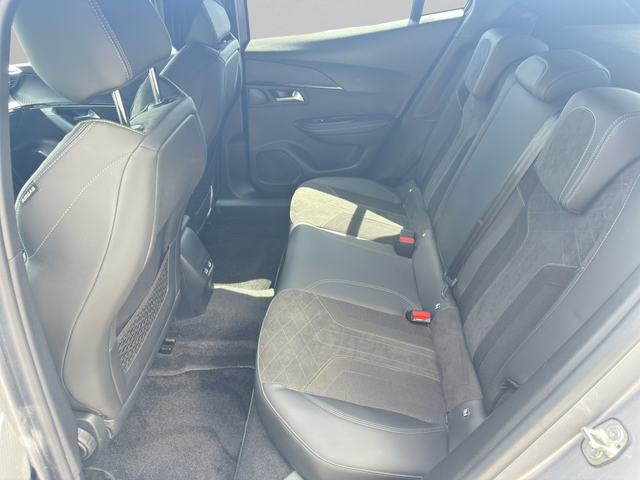 Peugeot 2008 GT PACK - автомобили, коли, обяви за нови и употребявани 10