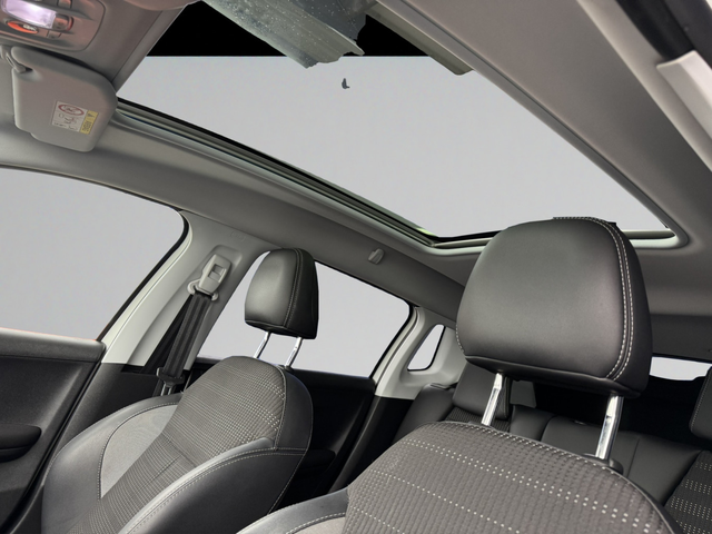 Peugeot 2008 NEW ALLURE 1.2 e-THP 110 EAT6 STT EURO 6.2 - автомобили, коли, обяви за нови и употребявани 10