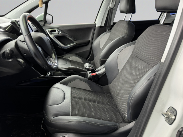 Peugeot 2008 NEW ALLURE 1.2 e-THP 110 EAT6 STT EURO 6.2 - автомобили, коли, обяви за нови и употребявани 6