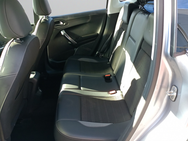 Peugeot 2008 NEW ALLURE 1.2 e-THP 110 EAT6 STT EURO6 - автомобили, коли, обяви за нови и употребявани 10
