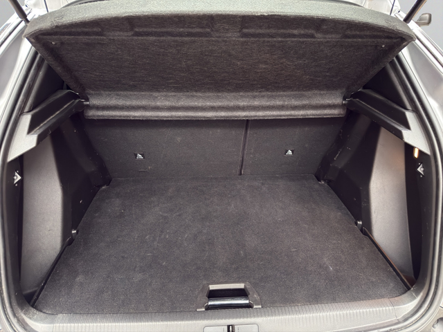 Peugeot 2008 New Line Up ACTIVE PACK 1.2 PureTech 130 EAT8 EURO6 - автомобили, коли, обяви за нови и употребявани 12