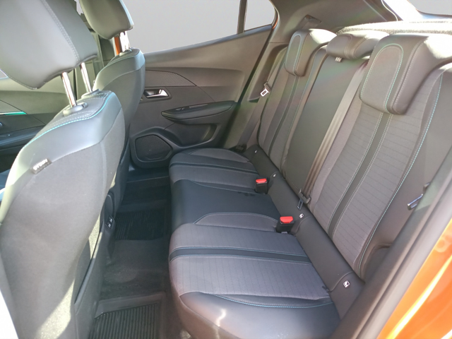 Peugeot 2008 New Line Up ALLURE 1.2 PureTech 130 EAT8 EURO6 - автомобили, коли, обяви за нови и употребявани 10