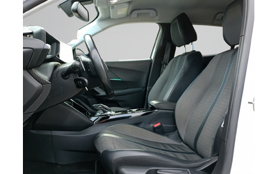Peugeot 2008 New Line Up ALLURE PACK 1,5 BlueHDi 130 EAT8 EURO6 - автомобили, коли, обяви за нови и употребявани 8