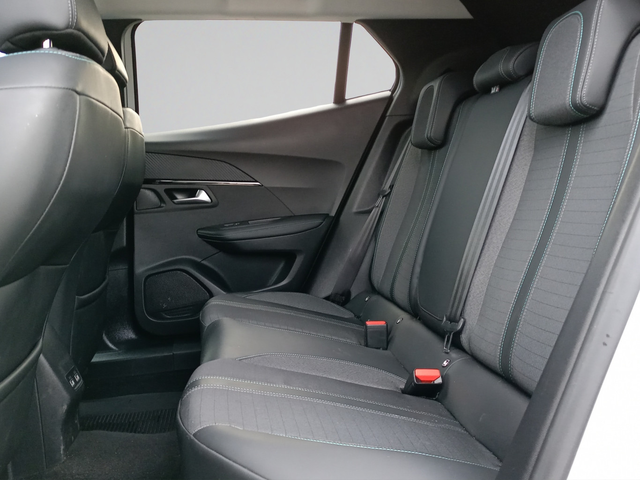 Peugeot 2008 New Line Up ALLURE PACK 1,5 BlueHDi 130 EAT8 EURO6 - автомобили, коли, обяви за нови и употребявани 9