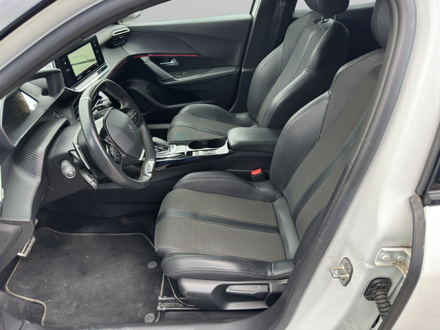 Peugeot 2008 New Line Up GT 1.2 PureTech 130 EAT8 EURO6 - автомобили, коли, обяви за нови и употребявани 9