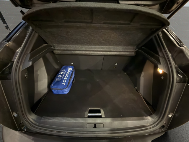 Peugeot 2008 NEW SUV ACTIVE 1,2 PureTech 130 BVM6 EURO6 - автомобили, коли, обяви за нови и употребявани 12