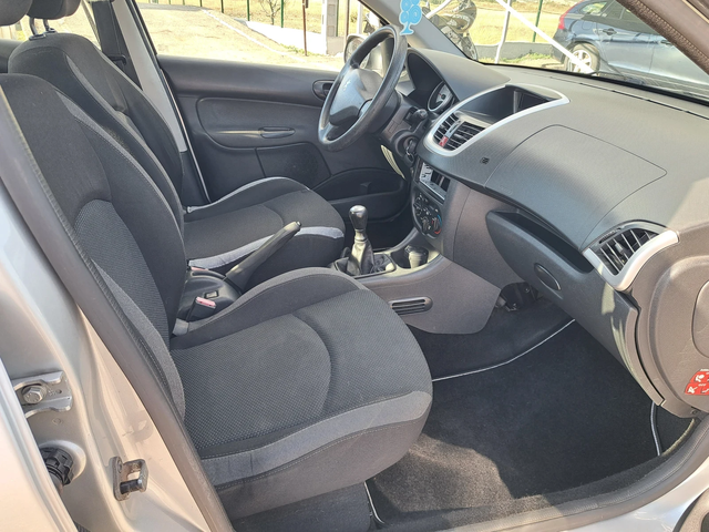 Peugeot 206 206+ - автомобили, коли, обяви за нови и употребявани 14
