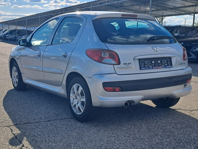 Peugeot 206 206+ - автомобили, коли, обяви за нови и употребявани 7