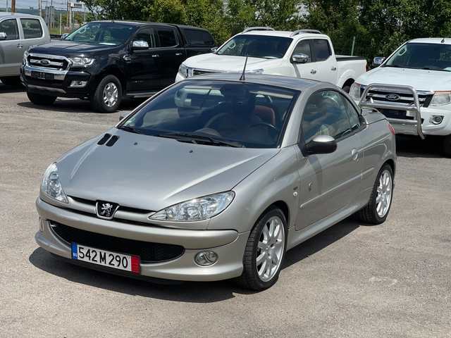 Peugeot 206 cc 1.6HDi Roland Garros Edition - автомобили, коли, обяви за нови и употребявани 0