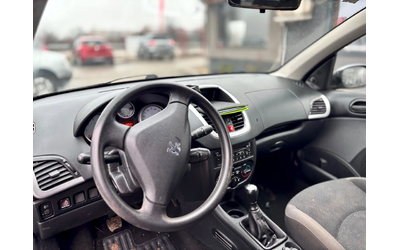 Peugeot 206 - автомобили, коли, обяви за нови и употребявани 8