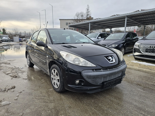 Peugeot 206 Plus Фабрична газ - автомобили, коли, обяви за нови и употребявани 0