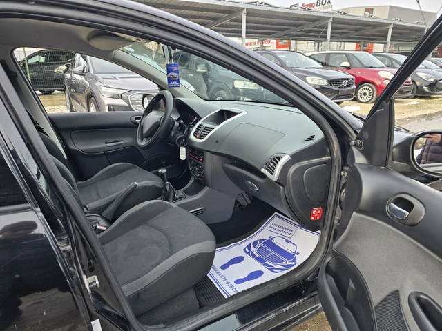 Peugeot 206 Plus Фабрична газ - автомобили, коли, обяви за нови и употребявани 12