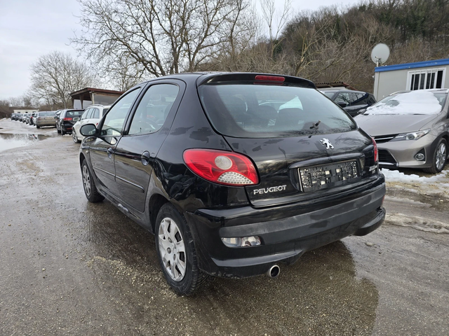 Peugeot 206 Plus Фабрична газ - автомобили, коли, обяви за нови и употребявани 3