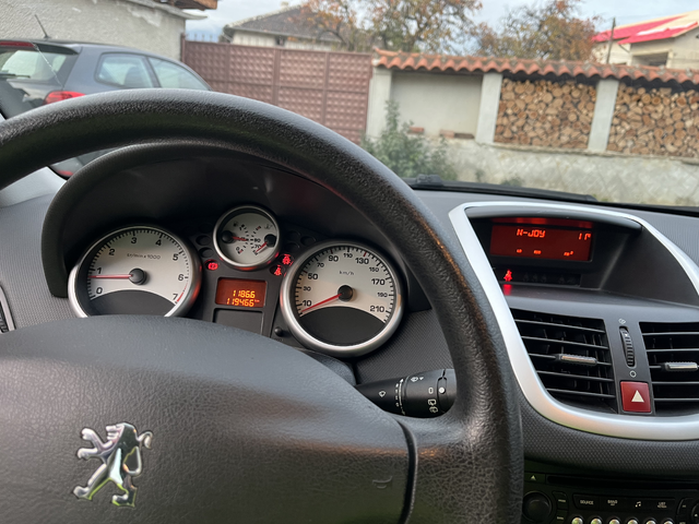 Peugeot 207 1.4 i 16V - автомобили, коли, обяви за нови и употребявани 8