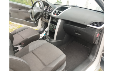 Peugeot 207 1.4i BENZIN - автомобили, коли, обяви за нови и употребявани 12