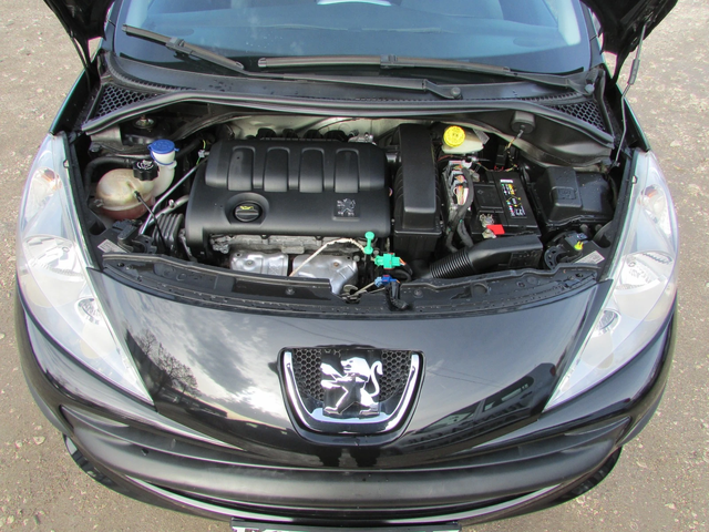 Peugeot 207 1.4i EURO4 - автомобили, коли, обяви за нови и употребявани 15