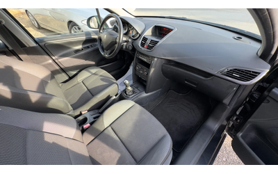 Peugeot 207 2011 Година - автомобили, коли, обяви за нови и употребявани 12