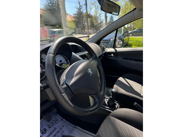 Peugeot 207 1.4 BENZIN AUSTRIA - автомобили, коли, обяви за нови и употребявани 8