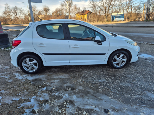 Peugeot 207 1.4i 75k.s.GAS - автомобили, коли, обяви за нови и употребявани 3