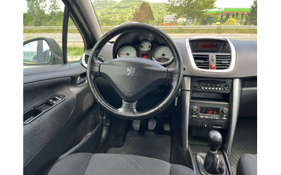 Peugeot 207 1.4I 90к EURO 4 КЛИМАТРОНИК - автомобили, коли, обяви за нови и употребявани 11