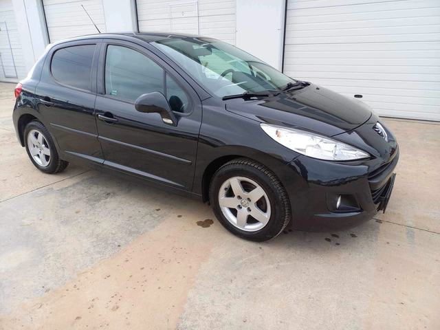 Peugeot 207 1.4i * GPL* 150000km* UNIKAT* - автомобили, коли, обяви за нови и употребявани 11