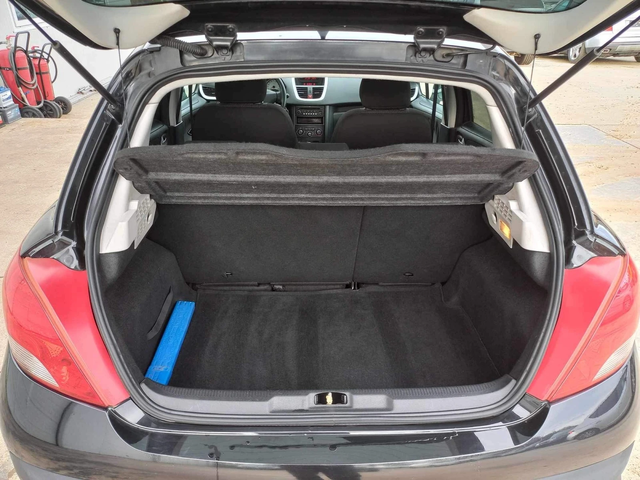 Peugeot 207 1.4i * GPL* 150000km* UNIKAT* - автомобили, коли, обяви за нови и употребявани 14