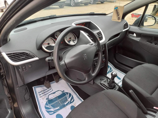 Peugeot 207 1.4i * GPL* 150000km* UNIKAT* - автомобили, коли, обяви за нови и употребявани 6