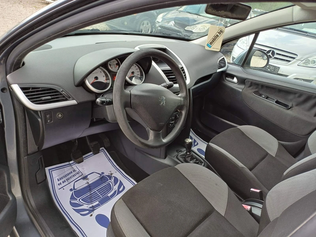 Peugeot 207 1.4i * GPL* 150000km* UNIKAT* - автомобили, коли, обяви за нови и употребявани 6
