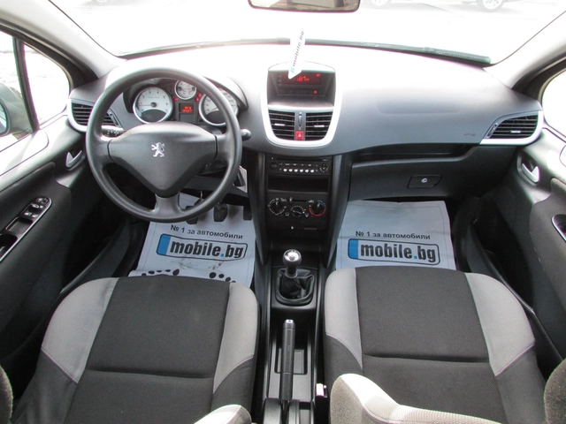 Peugeot 207 1.4i EURO4 - автомобили, коли, обяви за нови и употребявани 6