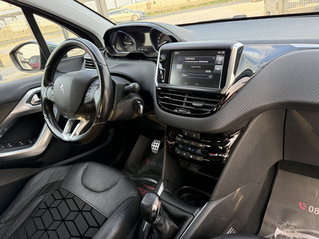 Peugeot 208 1.2i* 2016г.* 115.000КМ* НОВ* Топ Състояние* РЪЧКА - автомобили, коли, обяви за нови и употребявани 14